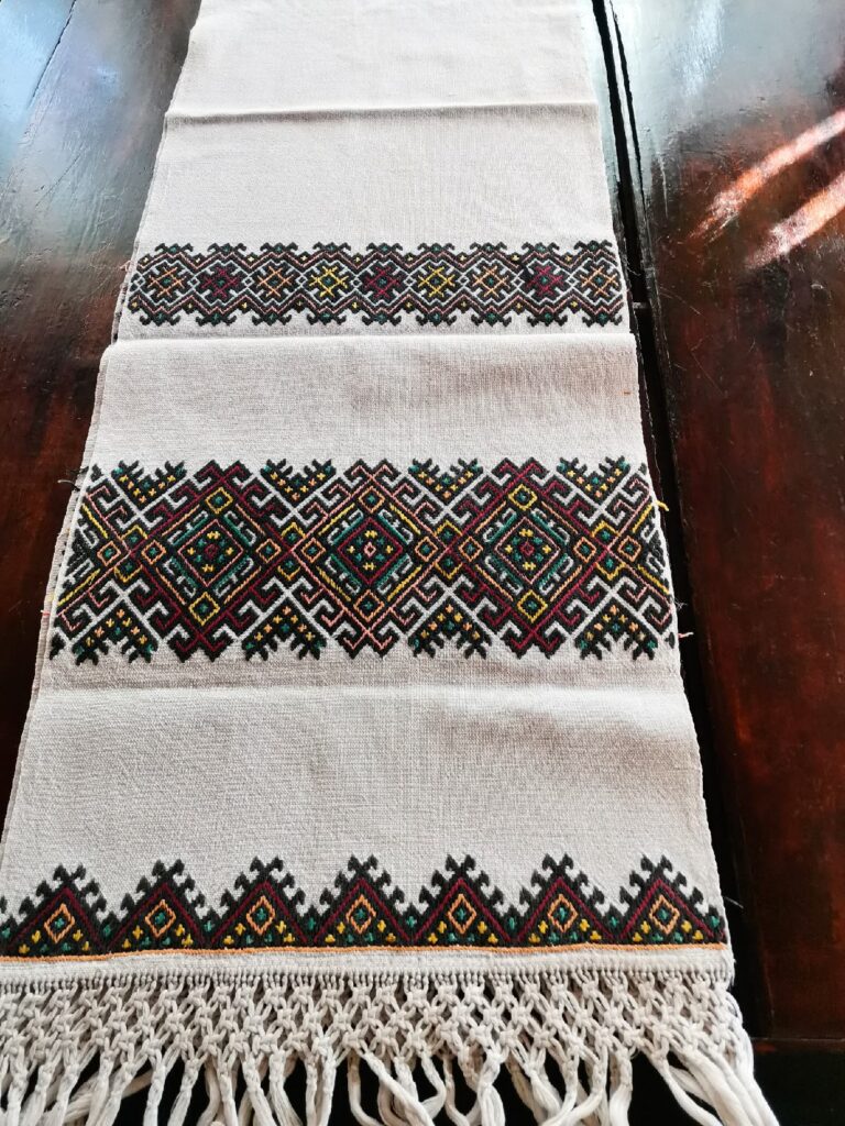 9. Рушник 188 х 32 см.